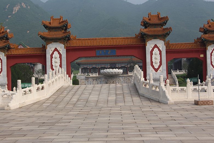 天寿陵园